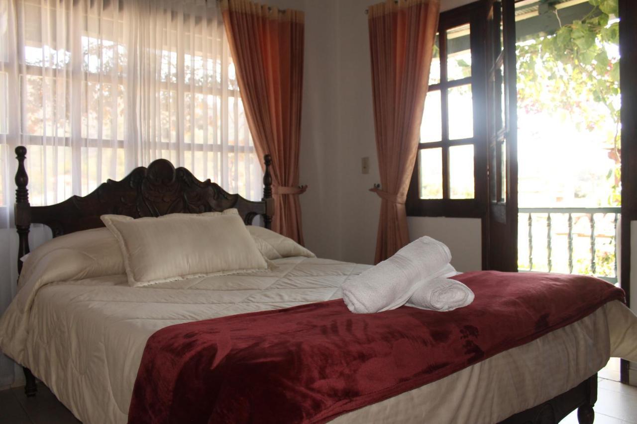 Hospedaje Casa Marsella บียาเดเลย์บา ภายนอก รูปภาพ