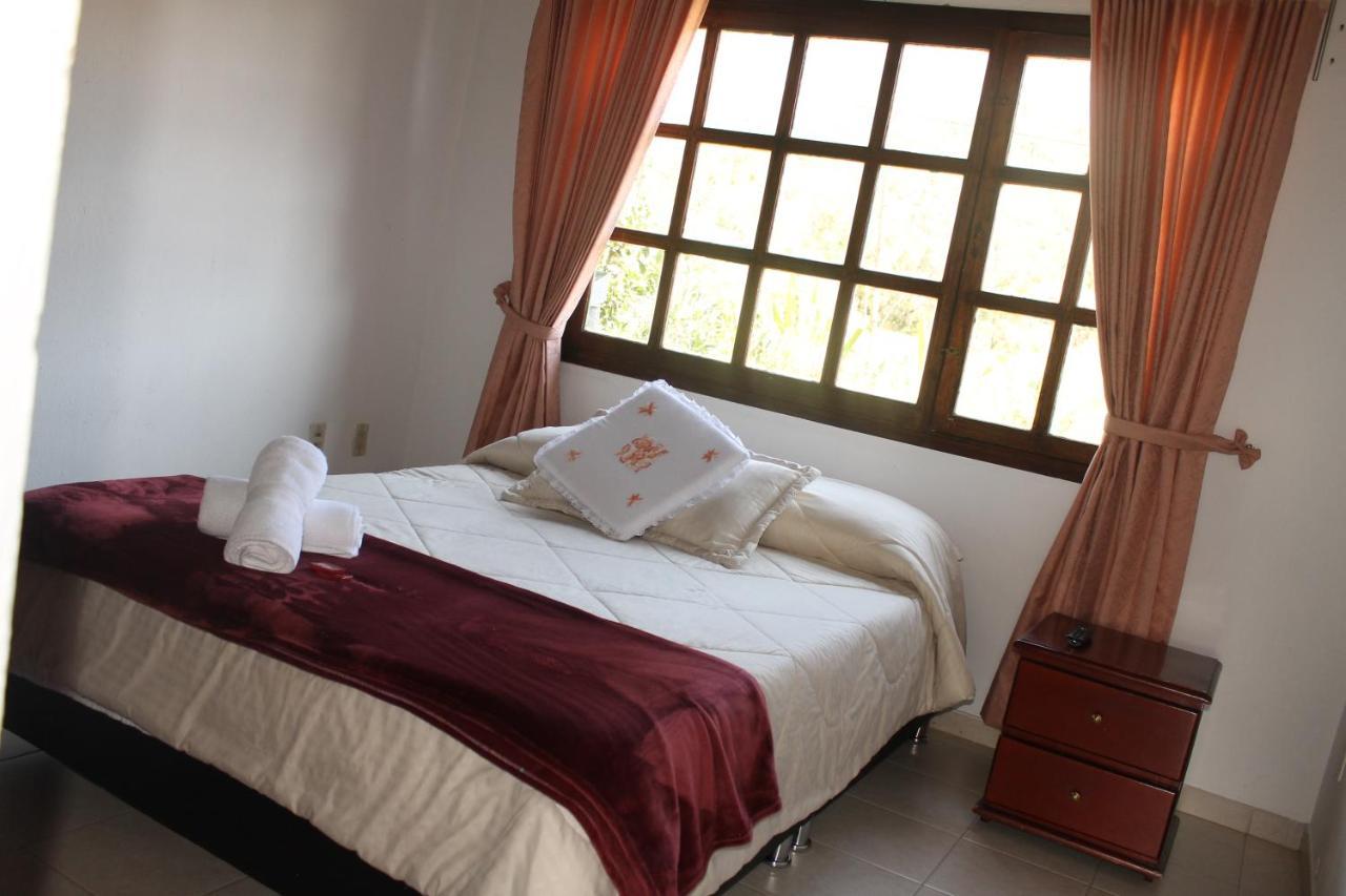 Hospedaje Casa Marsella บียาเดเลย์บา ภายนอก รูปภาพ