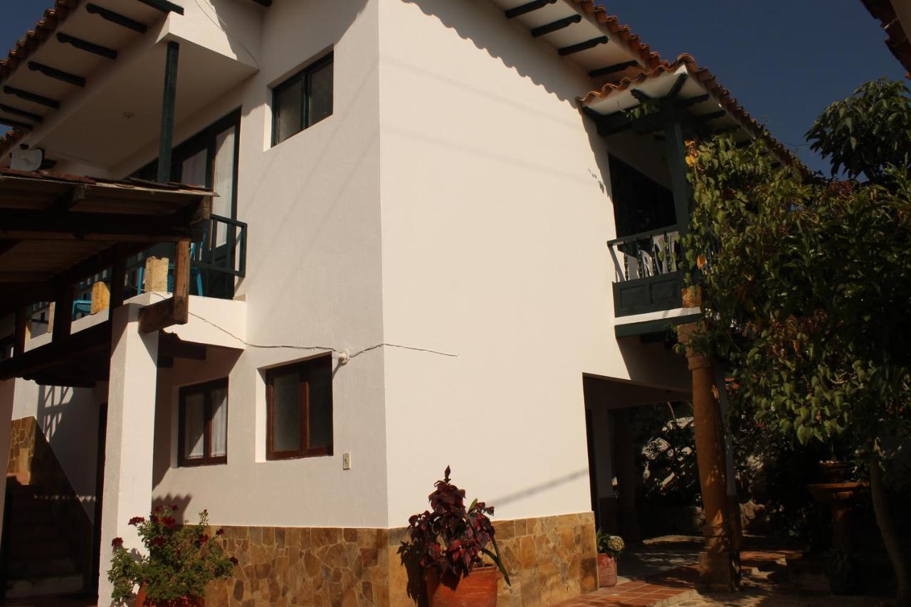 Hospedaje Casa Marsella บียาเดเลย์บา ภายนอก รูปภาพ